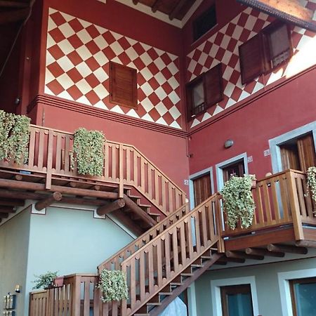 Case Vacanze Ai Burattini Adrara San Rocco Exterior foto
